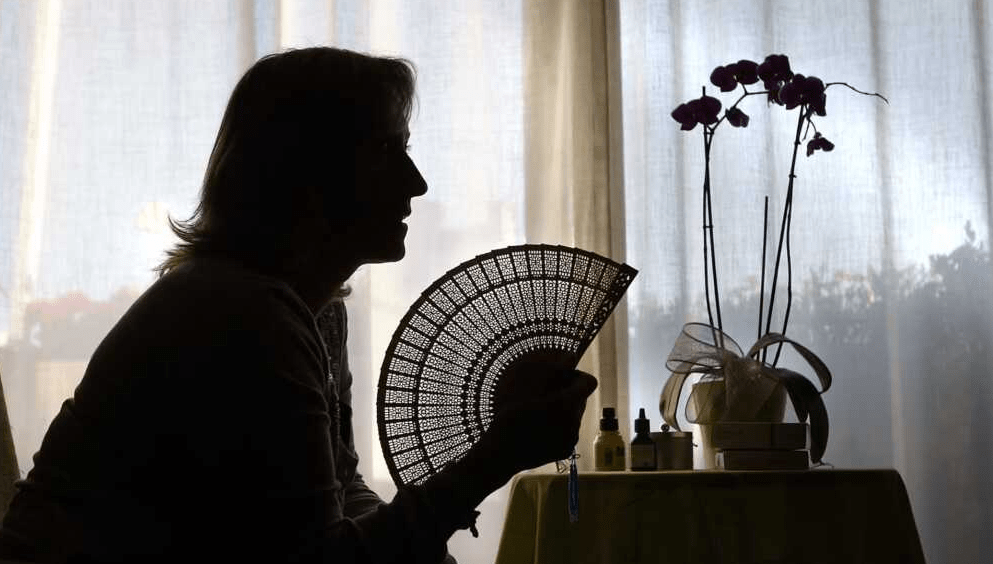 Las mujeres atraviesan cerca de la mitad de su vida en la etapa de la&nbsp;menopausia