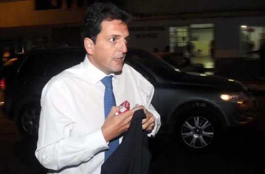 Condenan a fiscal y abogados por desviar causa del robo a&nbsp;Massa