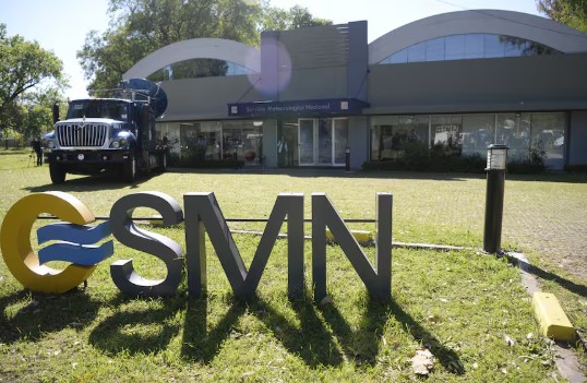 Posible “apagón meteorológico”: qué ocurriría si el SMN dejara de operar