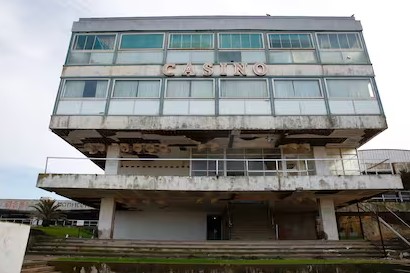 Vendieron el histórico Casino de Necochea tras casi diez años abandonado