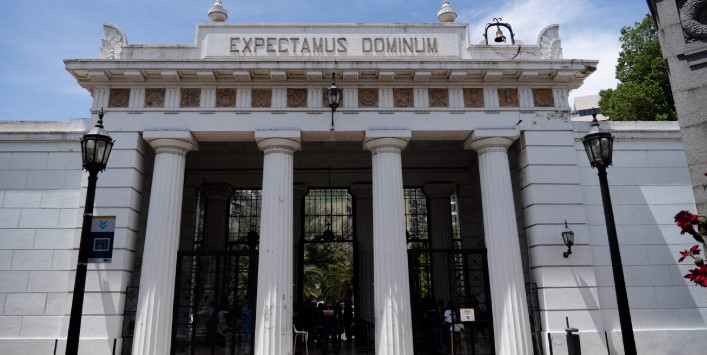 Licitan una bóveda de Recoleta para hacer un&nbsp;café