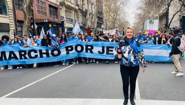 Fe y esperanza: una multitud marchó por Jesús en Buenos Aires 